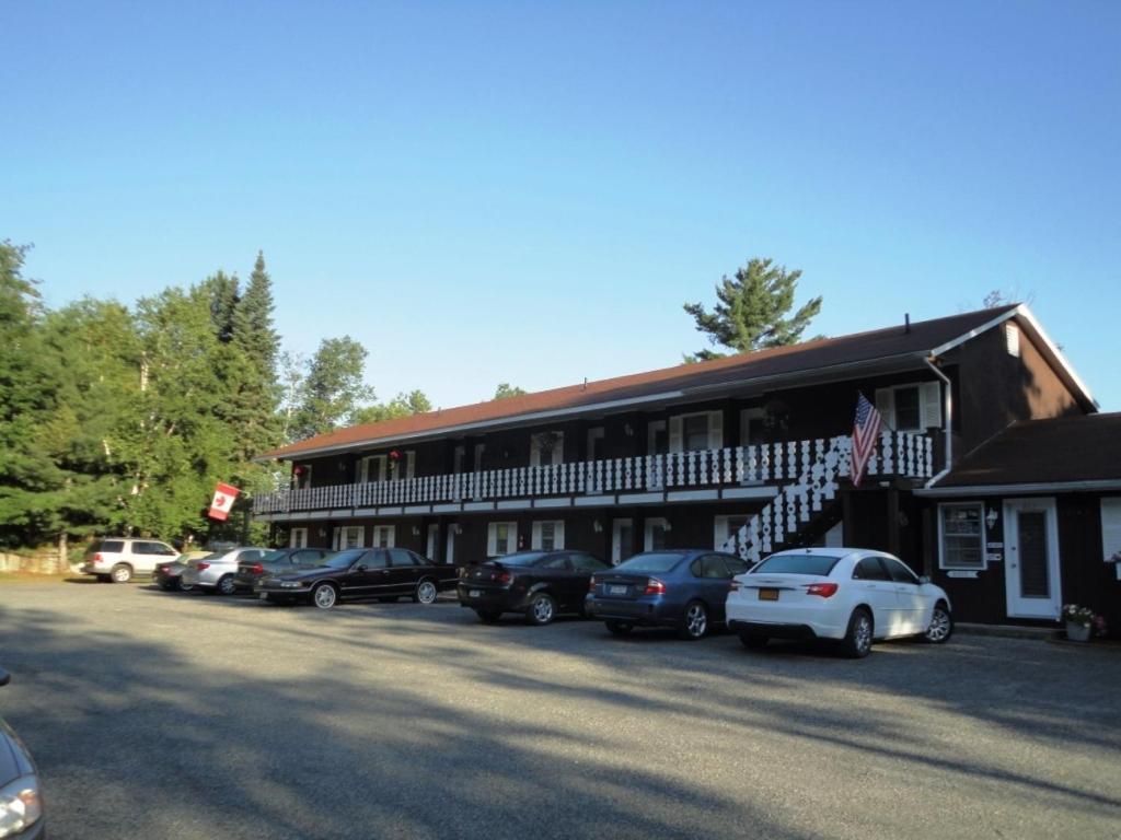 Sandy Point Motel Long Lake 外观 照片